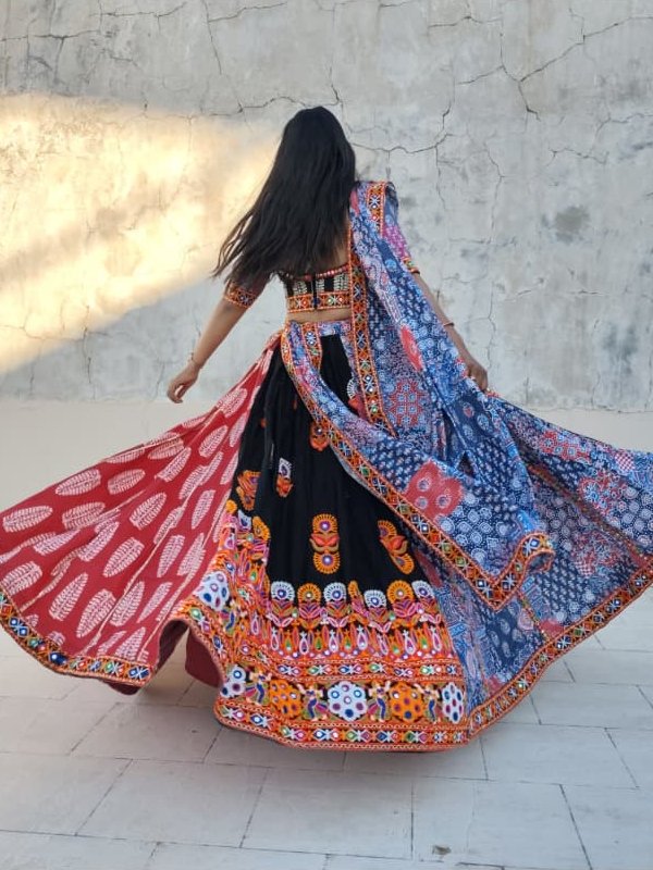 Handcrafted Cotton Dupatta Front View